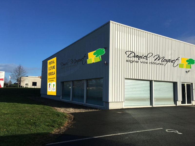 MOQUET FACADE OUEST